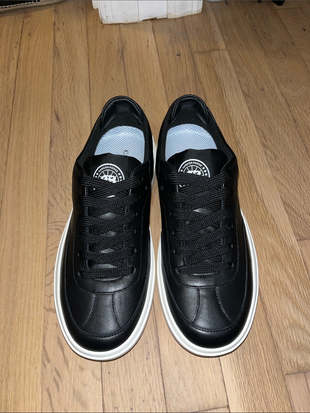 NWT Canada Goose Women’s Ossington Black Leather Sneakers with White Sole